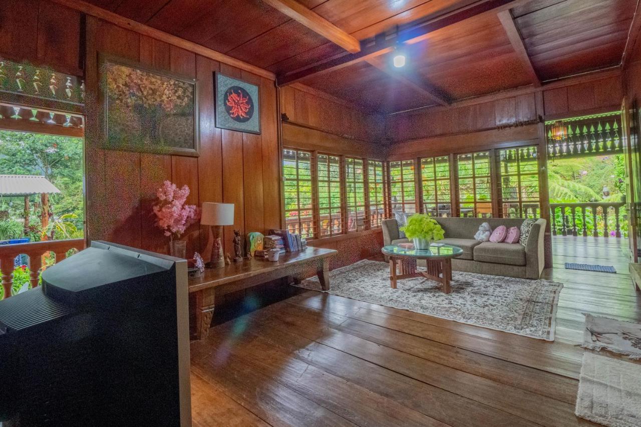 Rumah Kayu Sulawesi Antique Бедугул Экстерьер фото