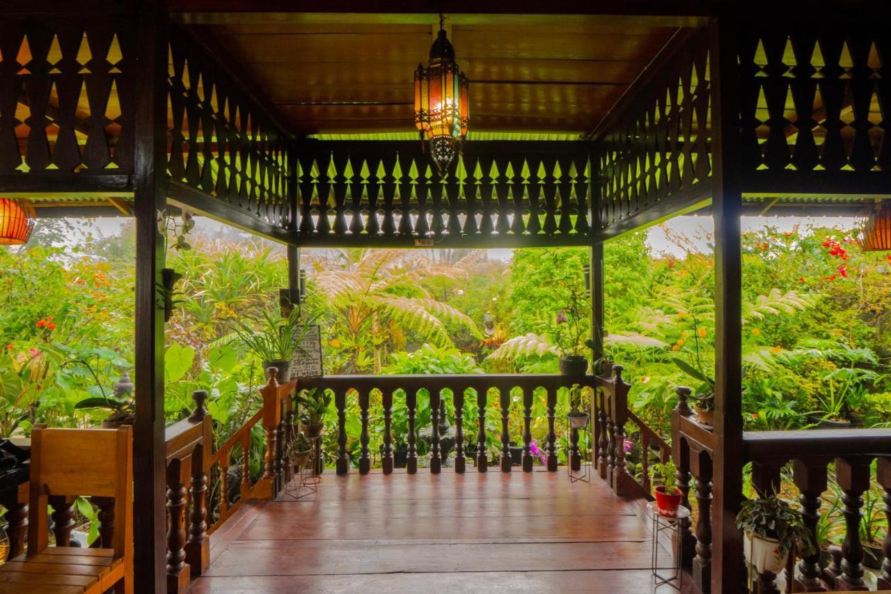 Rumah Kayu Sulawesi Antique Бедугул Экстерьер фото